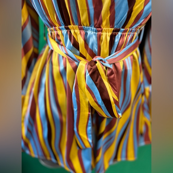 Hyfve Swirl Print Romper Off the Shoulder Size Small - Picture 6 of 10